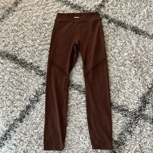 Whitney Simmons Gymshark scrunch butt leggings